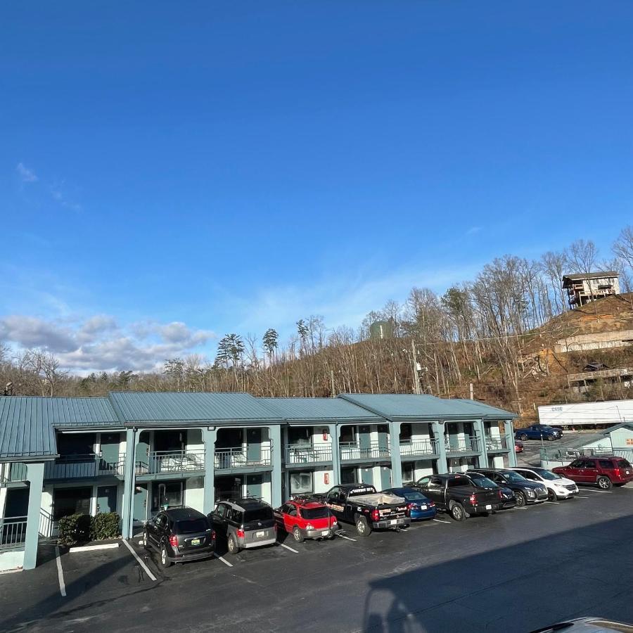 Country Town N' Suites Gatlinburg Exterior foto